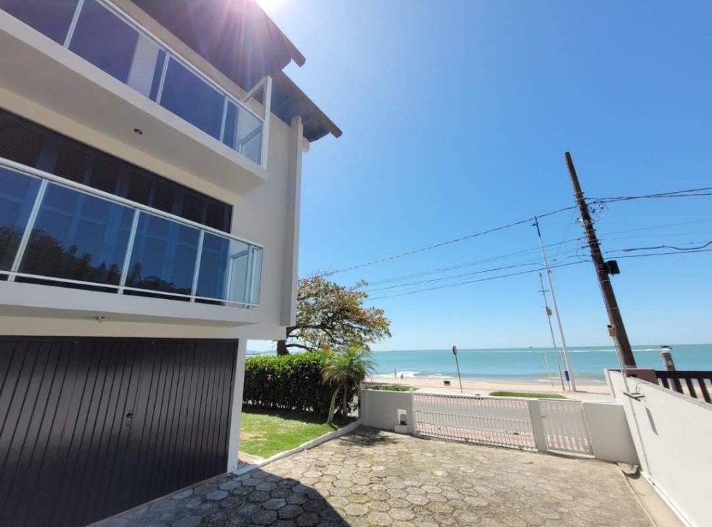 Village Cabeçudas Apartamento Tripex