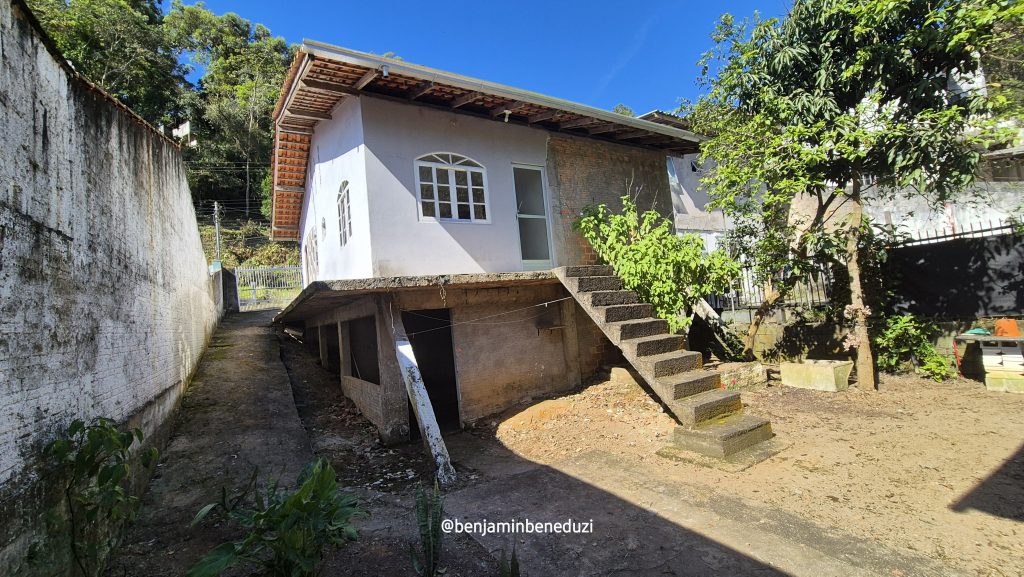 Terreno com casa 3 quartos Fazenda